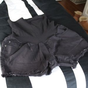 Black maternity shorts